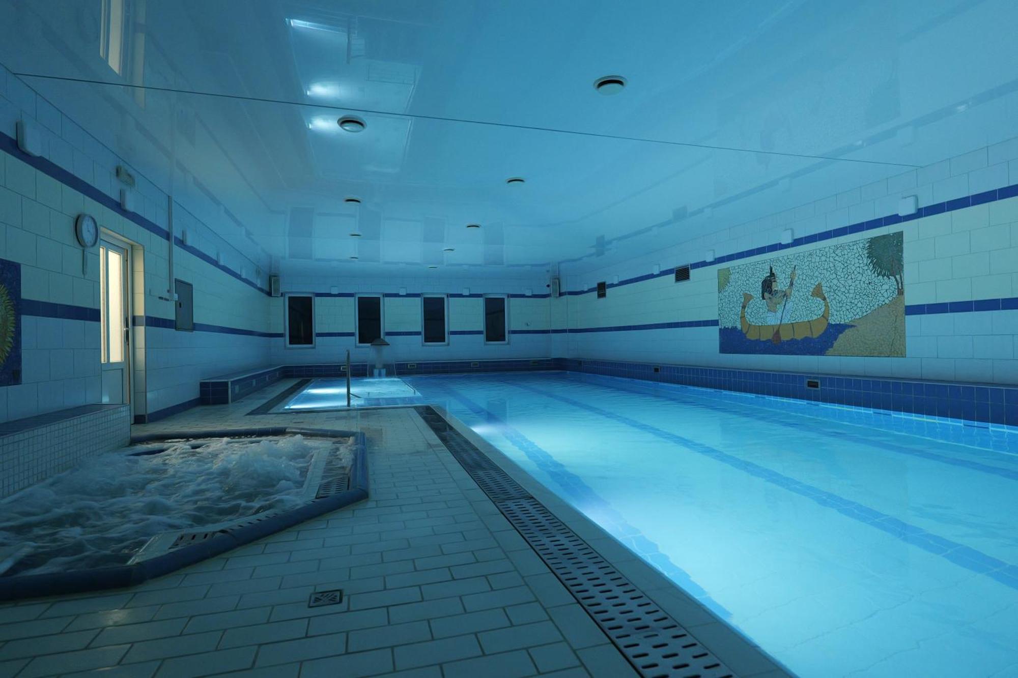 Hotel Reslinski 3*